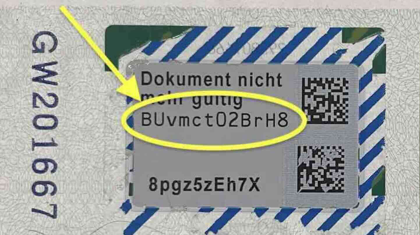 Zulassungsbescheinigung Teil 2 mit grünem Aufkleber